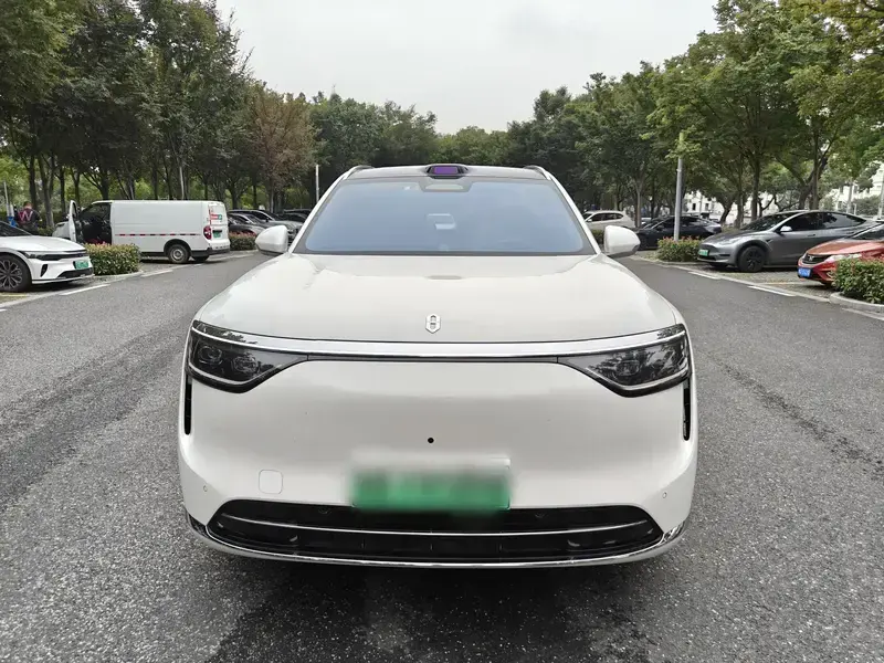 2025 Aito M8 с пробегом 41 000 км