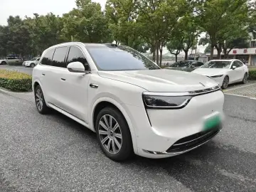 2025 Aito M8 с пробегом 41 000 км