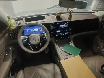 2025 Aito M8 с пробегом 35 800 км