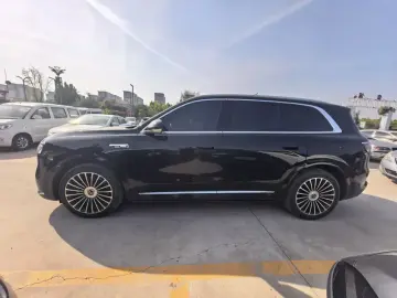 2025 Aito M8 с пробегом 41 800 км