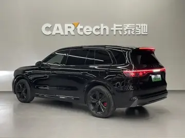 2025 Aito M8 с пробегом 11 000 км