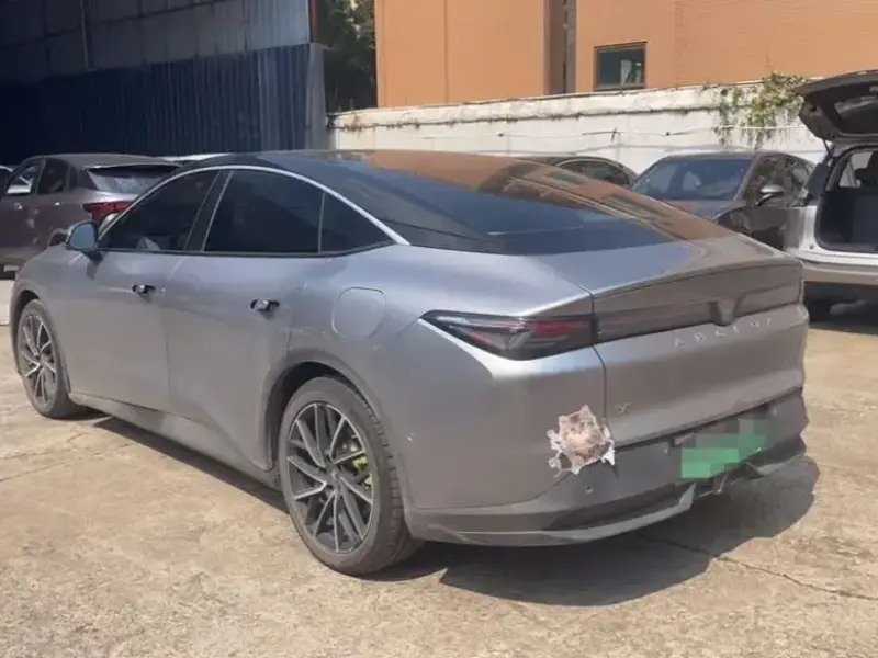 2024 Arcfox Alpha S5 с пробегом 15 000 км
