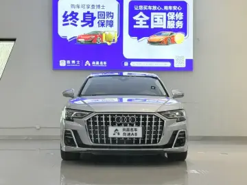 2024 Audi A8 с пробегом 70 000 км