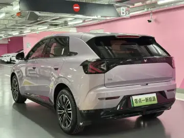 2025 Arcfox T1 с пробегом 2 000 км
