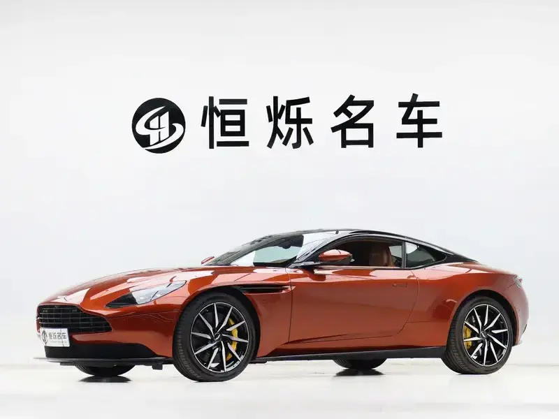 2020 Aston Martin DB11 с пробегом 29 800 км