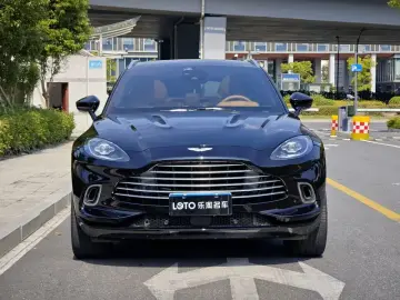 2020 Aston Martin DBX с пробегом 29 000 км