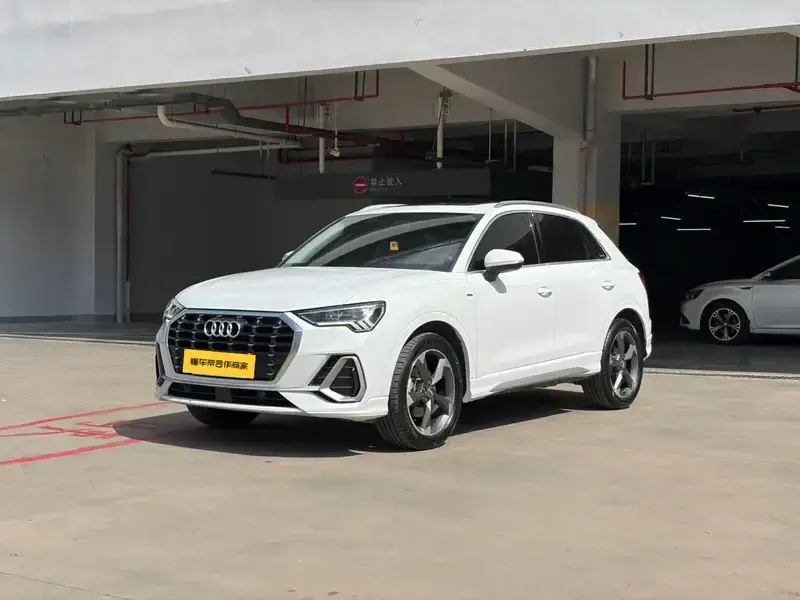 2020 Audi Q3 с пробегом 50 000 км