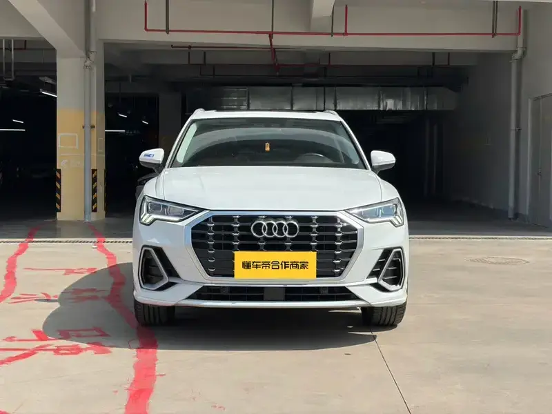 2020 Audi Q3 с пробегом 50 000 км