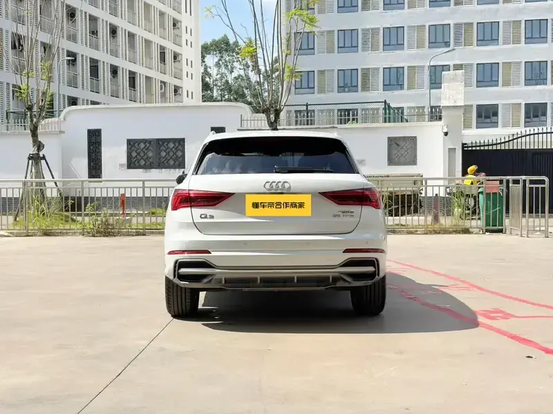 2020 Audi Q3 с пробегом 50 000 км