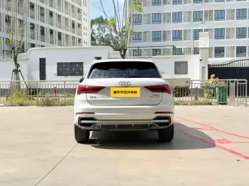 2020 Audi Q3 с пробегом 50 000 км