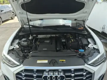 2021 Audi Q3 с пробегом 103 000 км