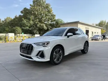 2020 Audi Q3 с пробегом 49 000 км
