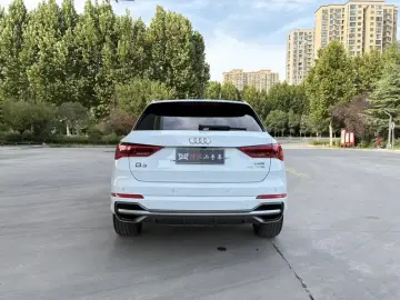 2020 Audi Q3 с пробегом 49 000 км