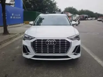 2022 Audi Q3 с пробегом 35 000 км