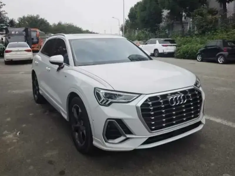 2022 Audi Q3 с пробегом 35 000 км