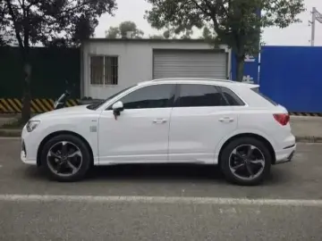2022 Audi Q3 с пробегом 35 000 км