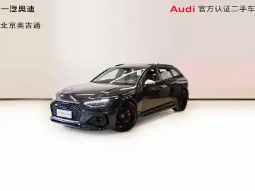 2023 Audi RS 4 с пробегом 37 000 км