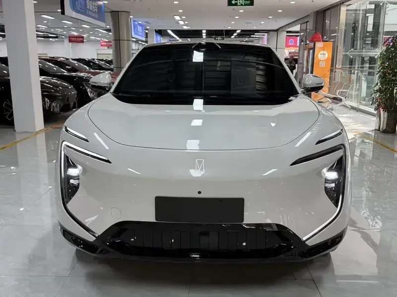 2026 Avatr 07 с пробегом 8 000 км