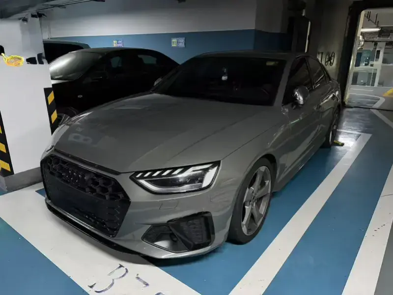 2023 Audi S4 с пробегом 49 000 км