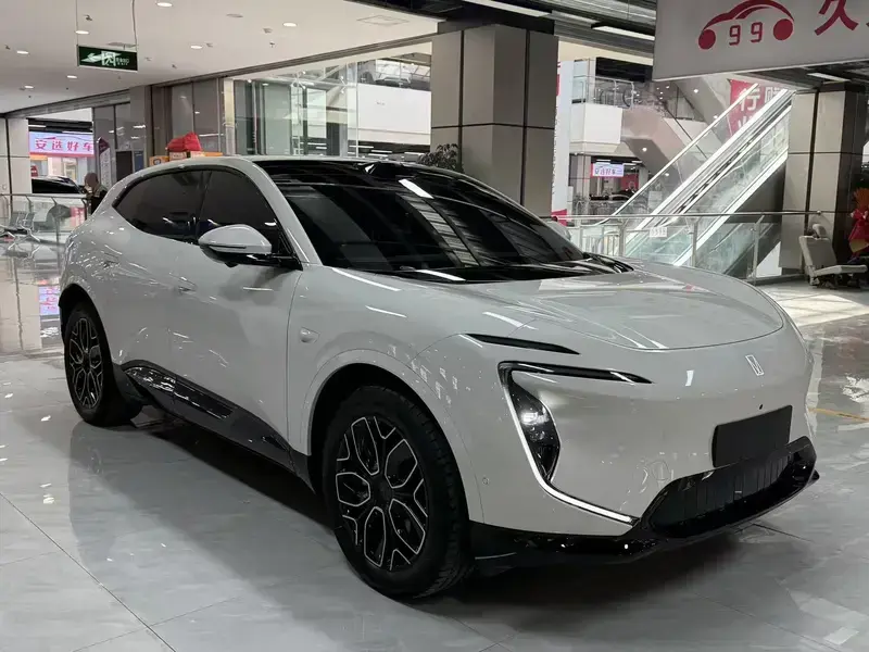 2026 Avatr 07 с пробегом 8 000 км