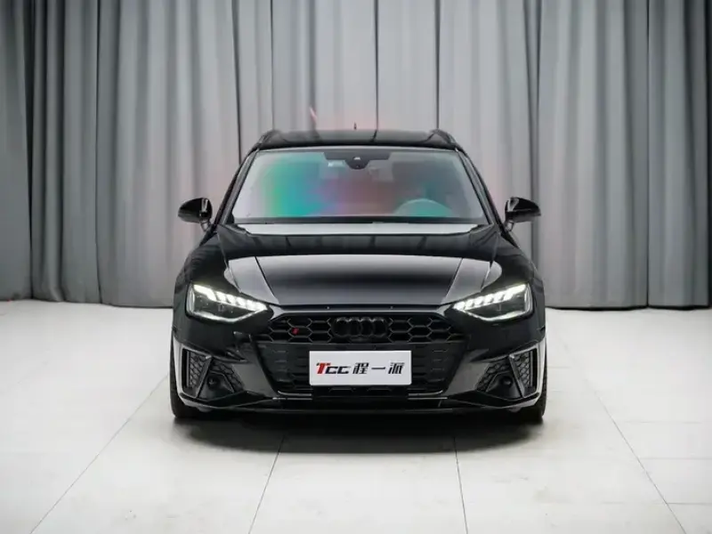 2023 Audi S4 с пробегом 50 000 км