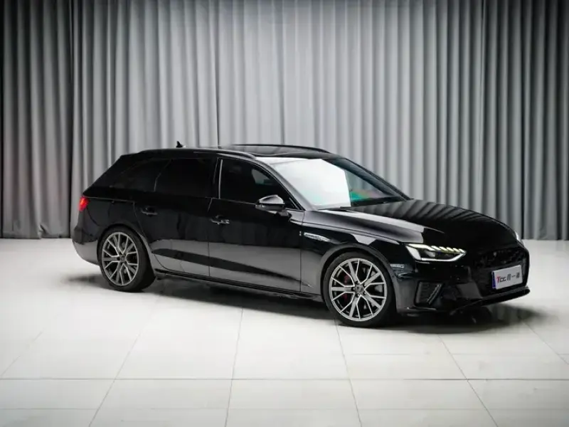 2023 Audi S4 с пробегом 50 000 км