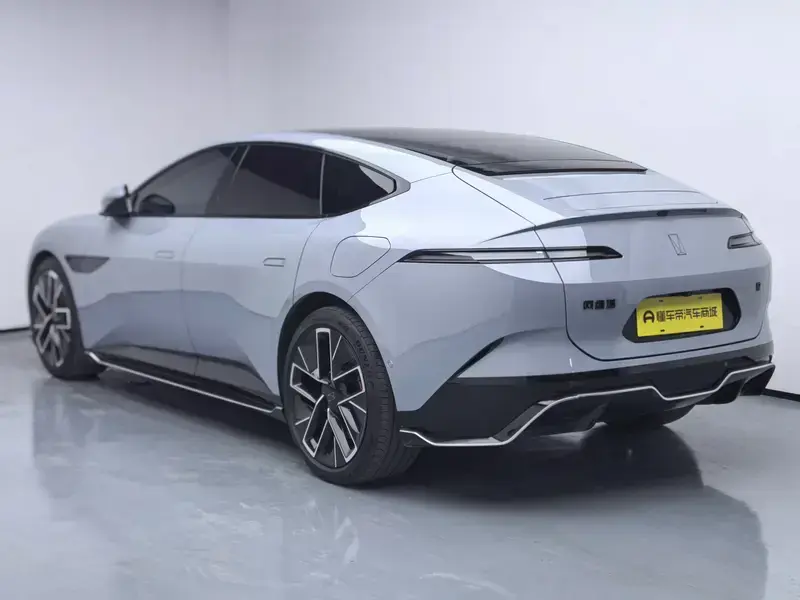 2023 Avatr 12 с пробегом 44 700 км