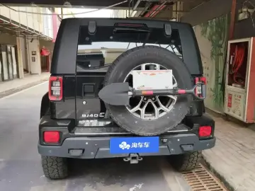 2023 BAIC BJ40 с пробегом 9 000 км
