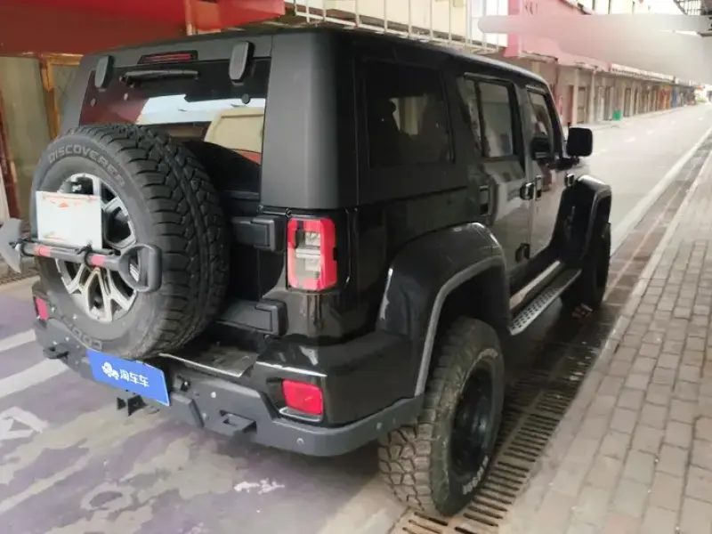 2023 BAIC BJ40 с пробегом 9 000 км