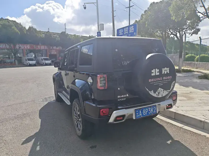 2021 BAIC BJ40 с пробегом 25 000 км