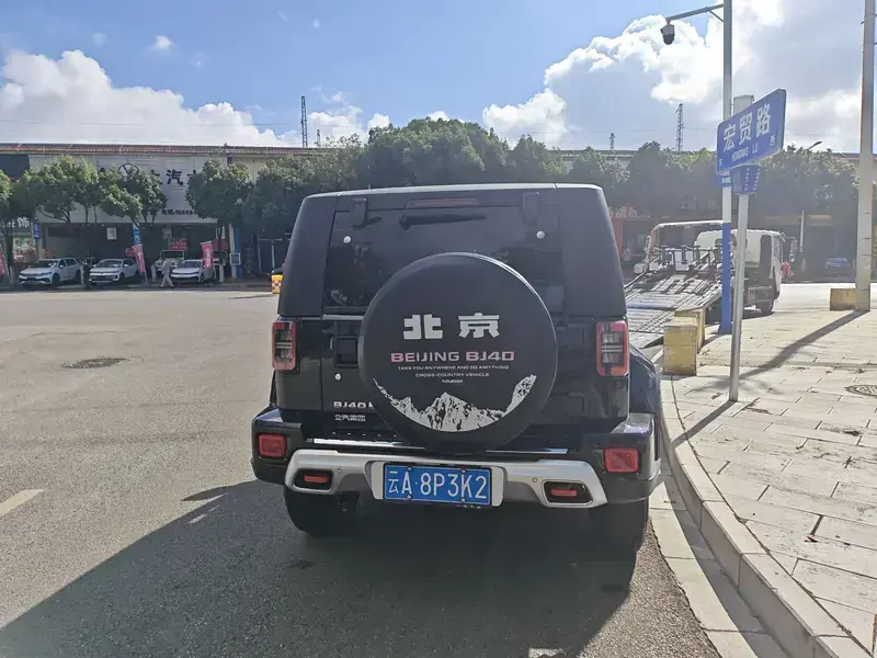 2021 BAIC BJ40 с пробегом 25 000 км
