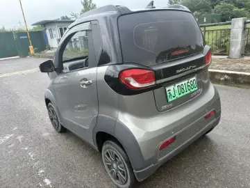 2019 Baojun E100 с пробегом 30 000 км