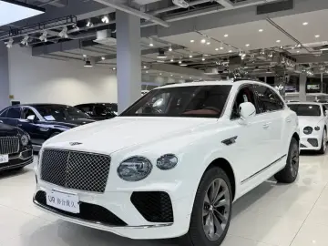 2022 Bentley Bentayga с пробегом 13 800 км