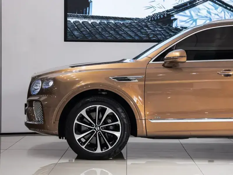 2022 Bentley Bentayga с пробегом 44 000 км