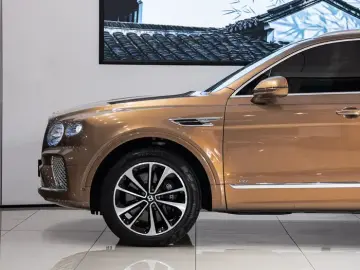 2022 Bentley Bentayga с пробегом 44 000 км