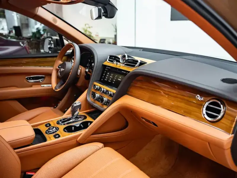 2022 Bentley Bentayga с пробегом 44 000 км