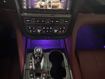 2021 Bentley Bentayga с пробегом 20 000 км