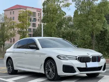 2023 BMW 5 серии с пробегом 52 000 км