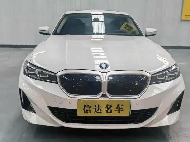 2023 BMW i3 с пробегом 50 300 км