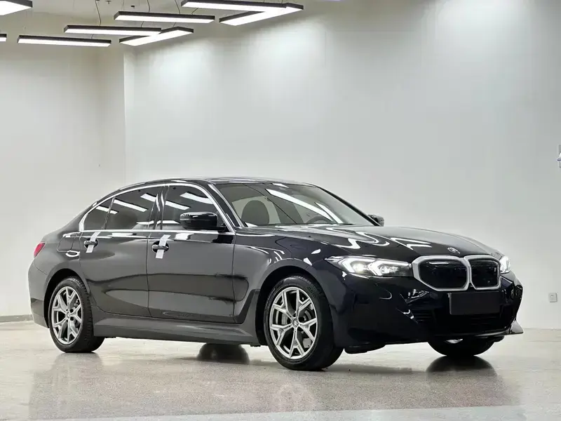 2025 BMW i3 с пробегом 36 000 км