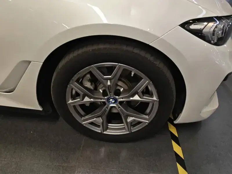 2023 BMW i3 с пробегом 41 000 км