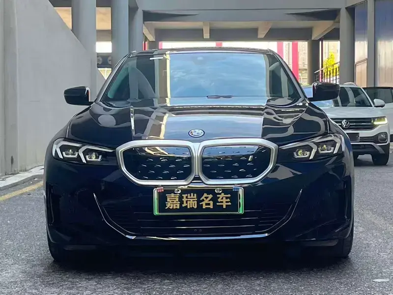 2023 BMW i3 с пробегом 23 000 км