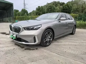 2024 BMW i5 с пробегом 39 000 км