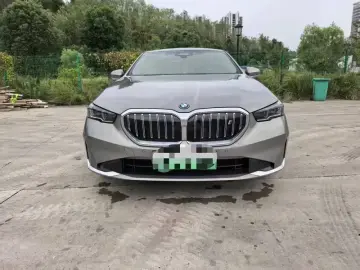 2024 BMW i5 с пробегом 39 000 км