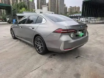 2024 BMW i5 с пробегом 39 000 км