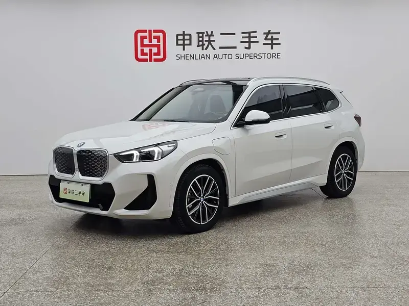 2026 BMW iX1 с пробегом 5 900 км