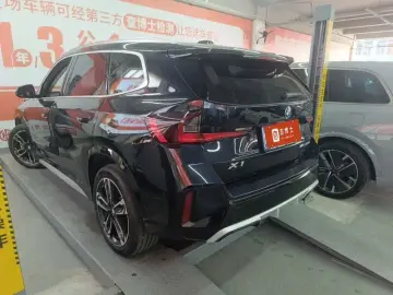 2023 BMW X1 с пробегом 10 500 км