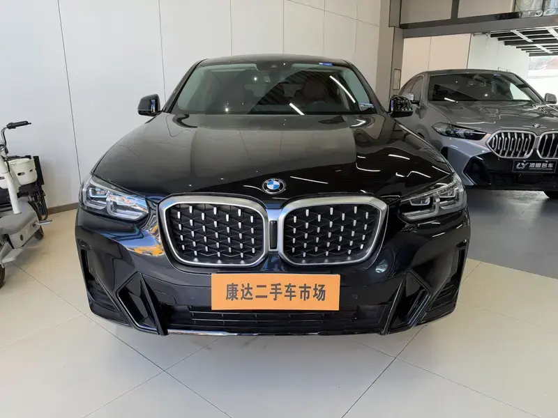 2022 BMW X4 с пробегом 26 200 км