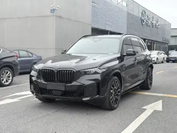 2023 BMW X5 с пробегом 32 000 км