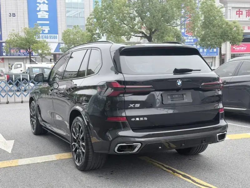 2023 BMW X5 с пробегом 32 000 км